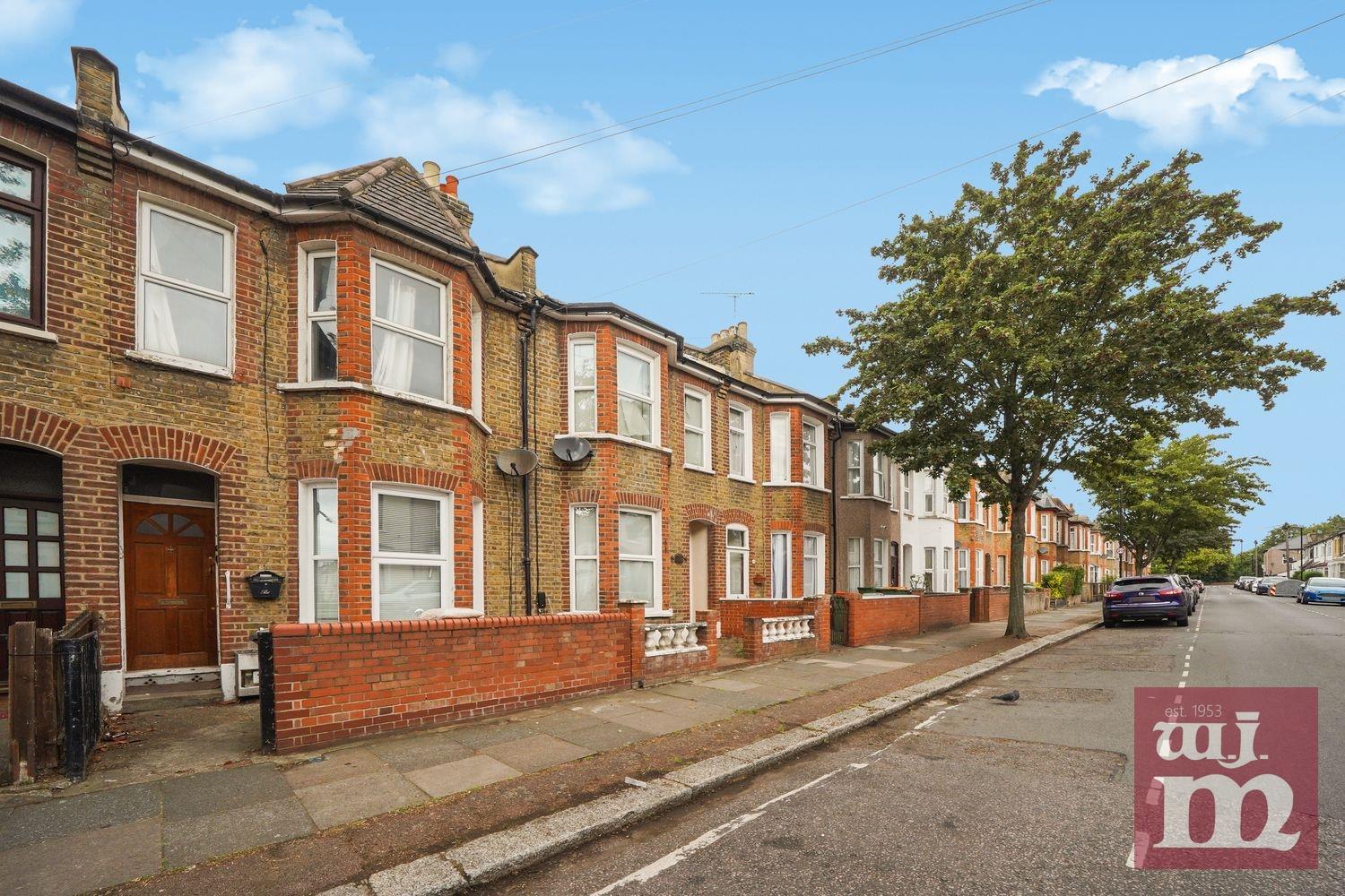 Caistor Park Road, Stratford
